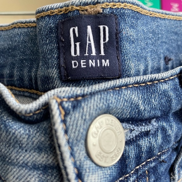 Gap Cheeky Straight Studded / Jeweled Jeans in Size 27 / 4 - Picture 4 of 6